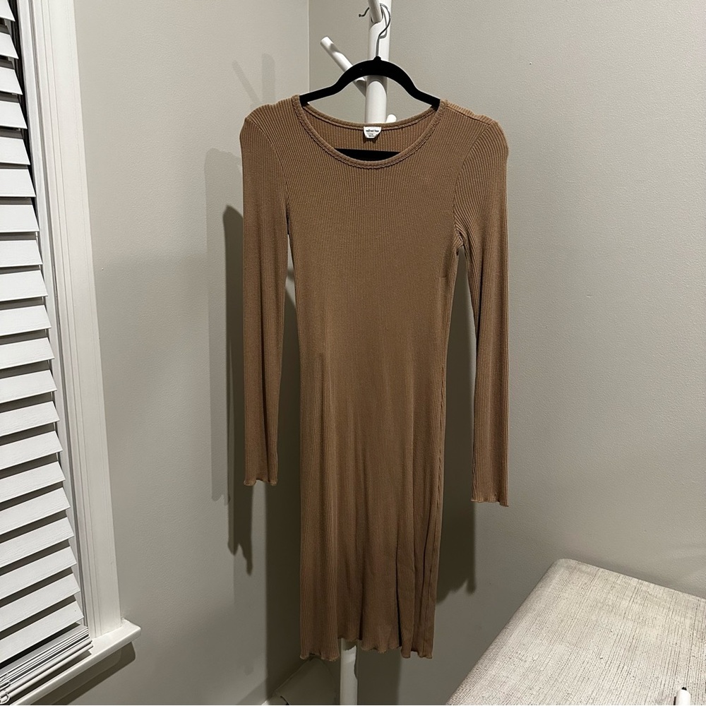 Aritzia Wilfred Free Sunil Dress